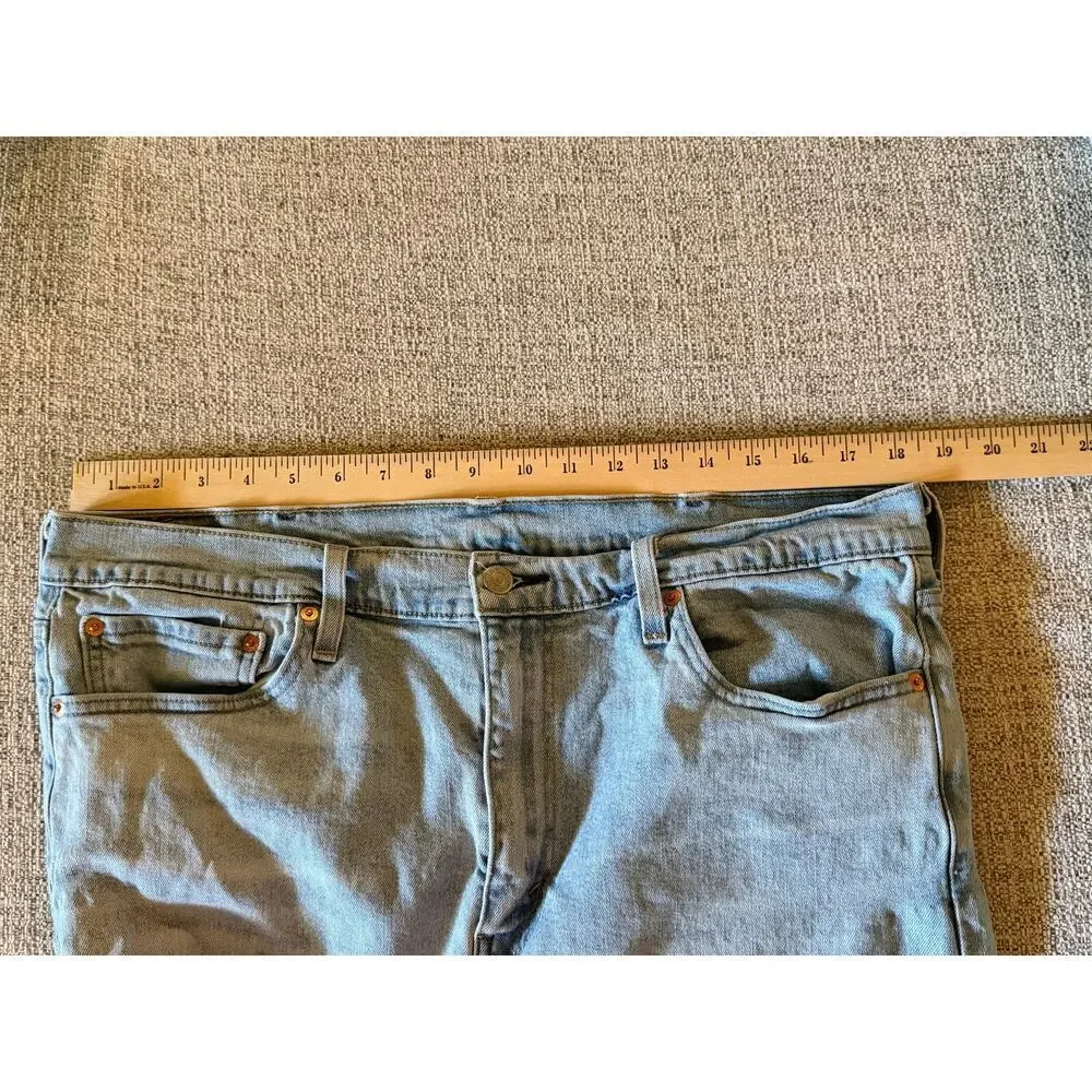 Levis length jeans waist